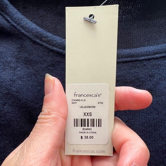 Francesca’s Maggie Lace Border Top Navy Size XXS - Picture 3 of 9